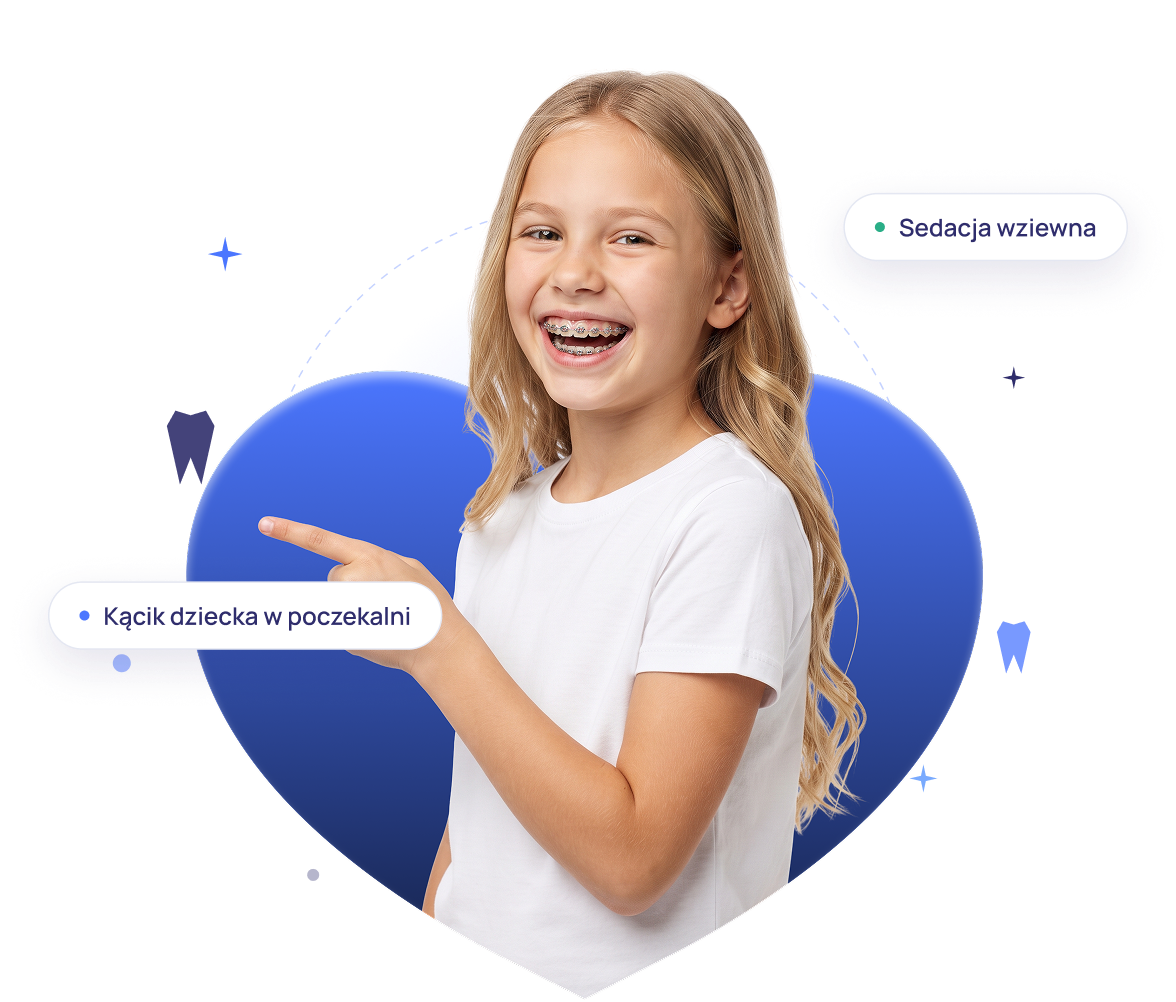 Uśmiechnięta dziewczynka podczas wizyty adaptacyjnej